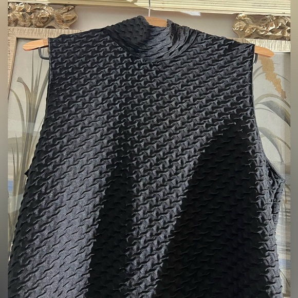 Armani Collezioni Elegant Black Mock Turtleneck Top - Picture 2 of 4